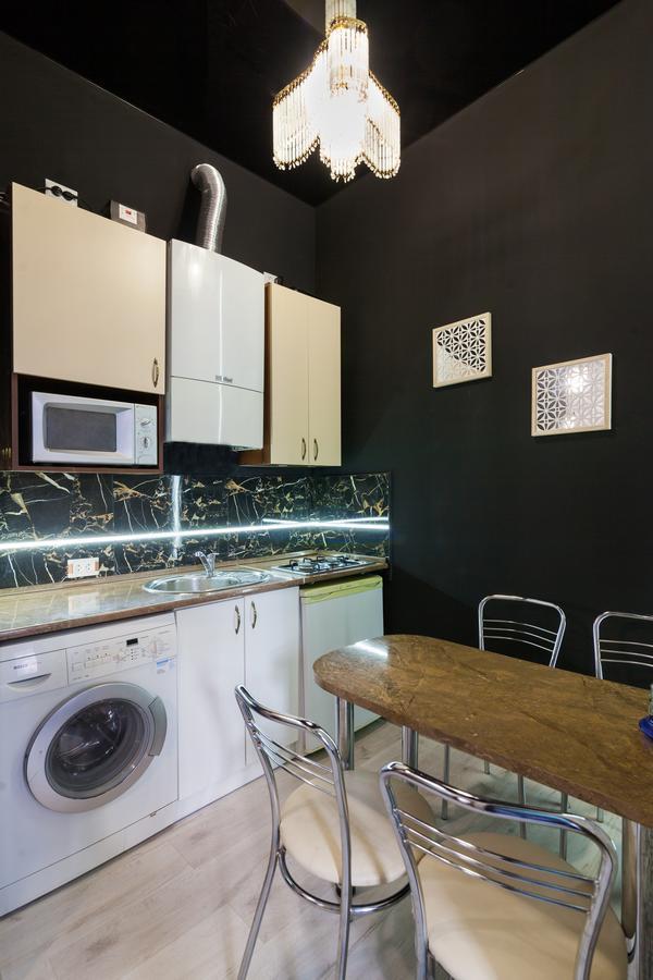 Austrian Apartments Leopolli Near Railway Station Lvov Exteriér fotografie